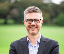 Dr Adrian Couzner