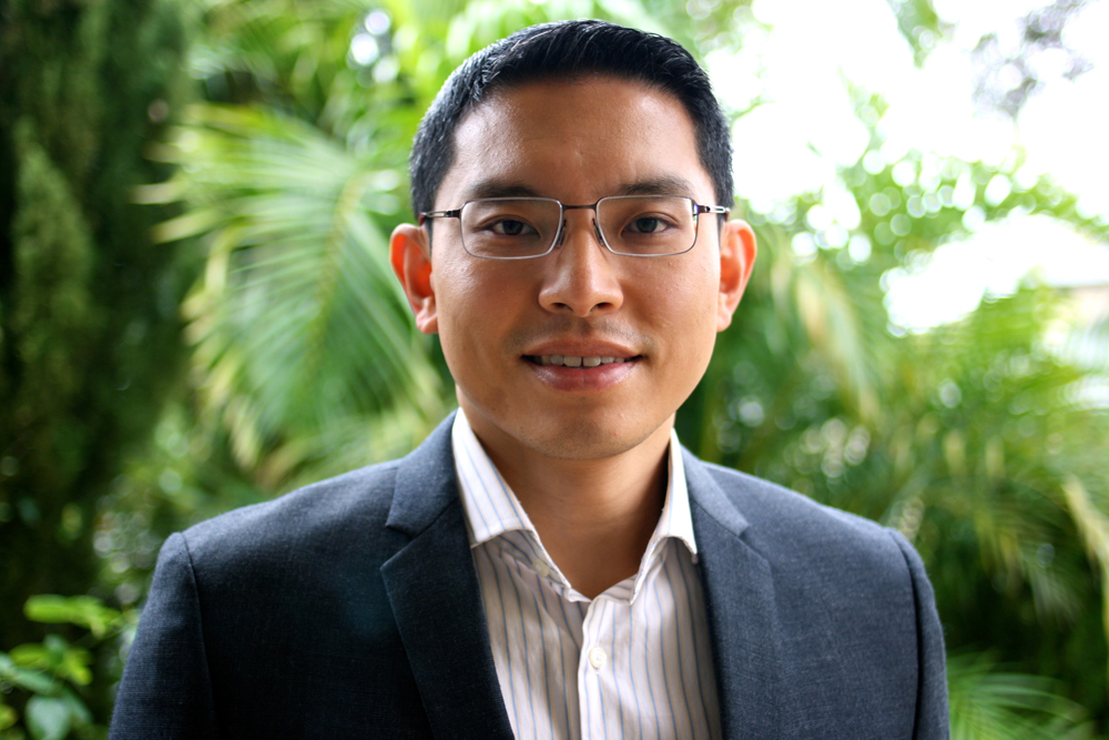 Dr George Sim