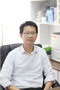 Dr Michael Mok