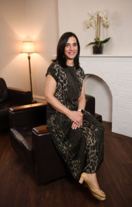 Dr Paula Averbuj